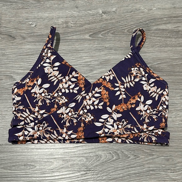Fabletics Sports Bra in Purple Floral, Women’s Size Small - Picture 1 of 3